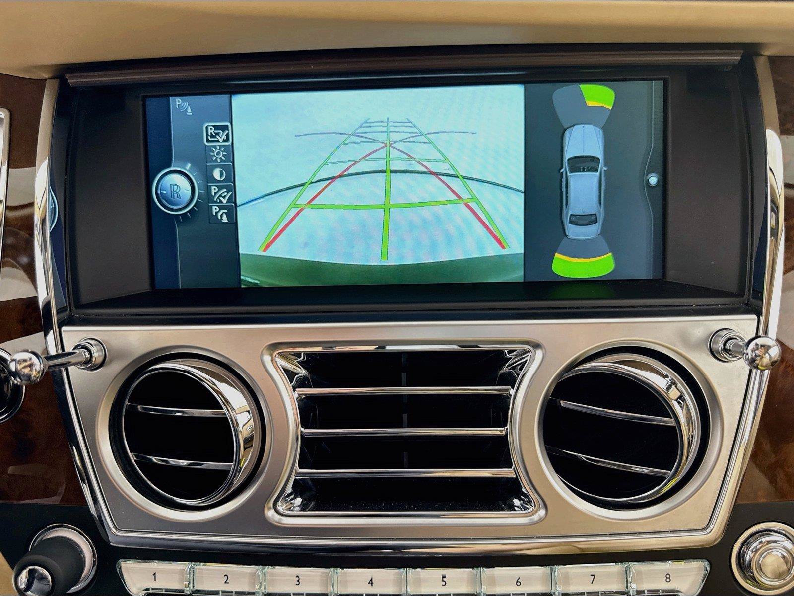 Used 2013 Rolls-Royce Ghost RWD image 16