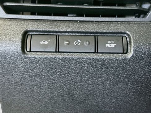 Used 2023 Nissan Altima 2.5 S FWD image 16