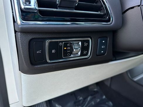 Used 2023 Lincoln Navigator Black Label AWD/4WD image 16