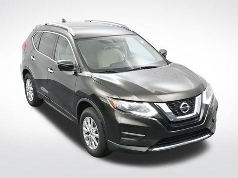 Used 2017 Nissan Rogue SV w/ SV Premium Package FWD image 22