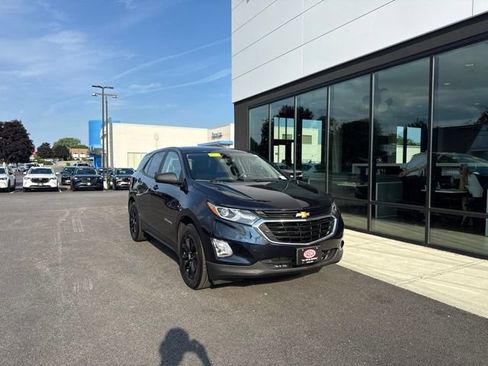 Used 2020 Chevrolet Equinox LS w/ LS Convenience Package AWD/4WD image 1