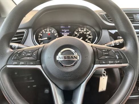 Used 2020 Nissan Rogue Sport S w/ Appearance Package FWD image 21