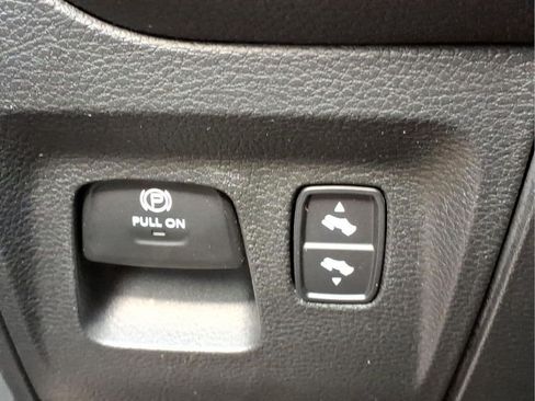 Used 2023 RAM 1500 Laramie AWD/4WD image 20