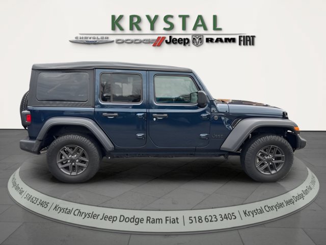 Used 2025 Jeep Wrangler Unlimited Sport AWD/4WD image 8
