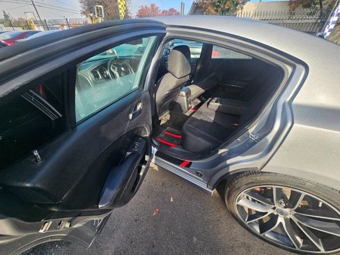 Used 2013 Dodge Charger SXT image 13
