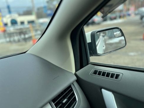 Used 2013 Ford Edge SEL image 25