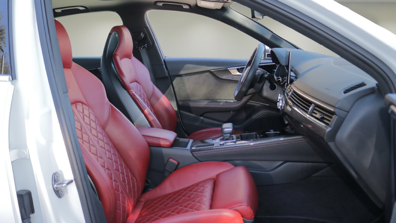 Used 2020 Audi S4 Premium Plus w/ Premium Plus Package AWD/4WD image 16