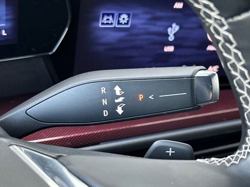 Used 2024 Chevrolet Traverse Z71 image 26