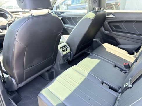 Certified 2024 Volkswagen Tiguan SE R-Line FWD image 10