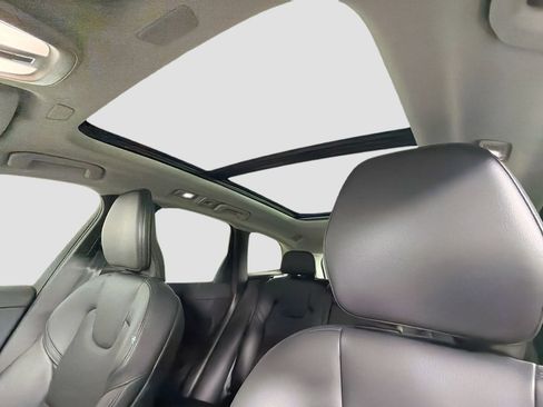 Certified 2023 Volvo XC60 B5 Core w/ Climate Package image 23