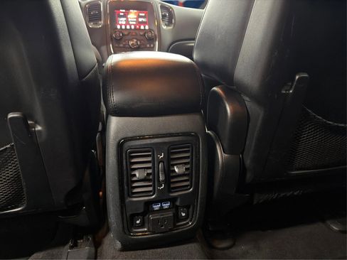 Used 2018 Dodge Durango GT image 30