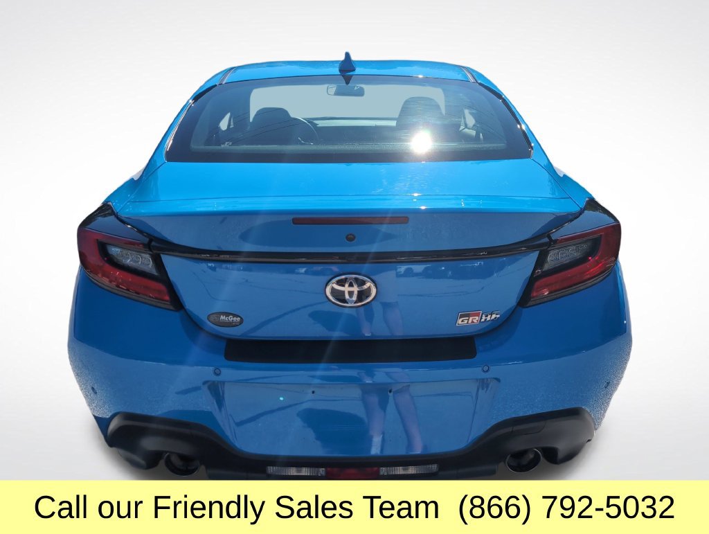 Used 2022 Toyota GR86 w/ ALL Weather Mat Package (TMS) RWD image 5