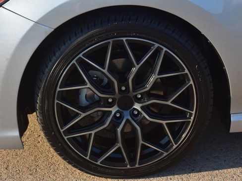 Used 2024 Toyota Camry XSE image 10