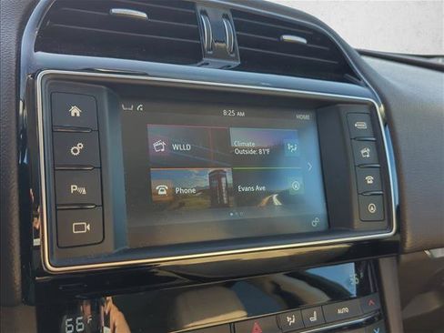Used 2017 Jaguar F-PACE Prestige AWD/4WD image 19