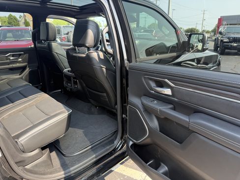 Certified 2025 RAM 1500 Laramie w/ Bed Utility Group AWD/4WD image 38