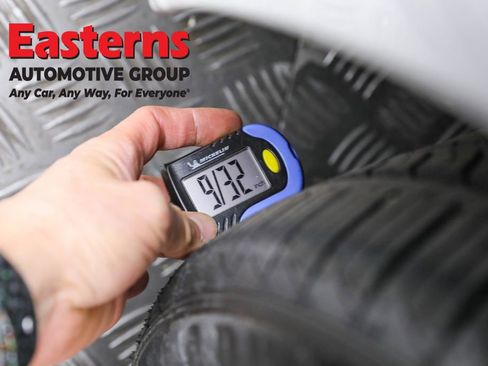 Used 2021 Tesla Model 3 Standard Range Plus image 25