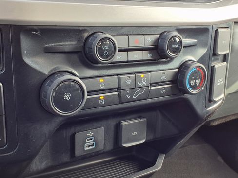 Used 2025 Ford F350 XLT image 11