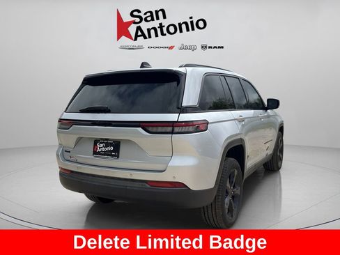 New 2026 Jeep Grand Cherokee Limited w/ Limited Altitude Package AWD/4WD image 8