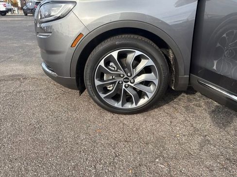 Certified 2023 Lincoln Nautilus Reserve image 31