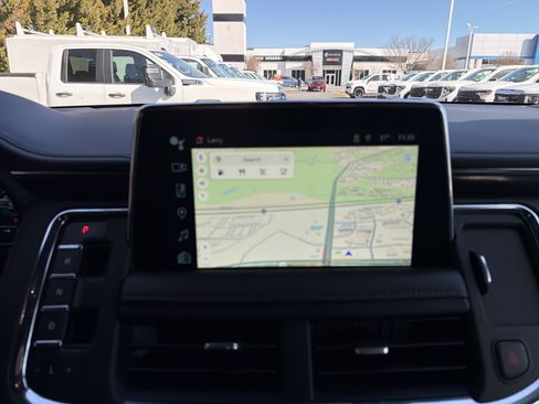 Used 2022 Chevrolet Tahoe RST w/ Luxury Package image 24