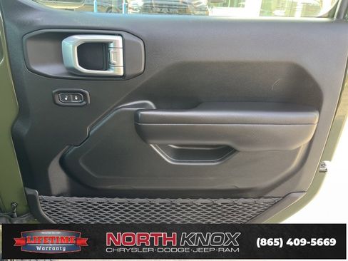 Used 2021 Jeep Wrangler Sport S image 20