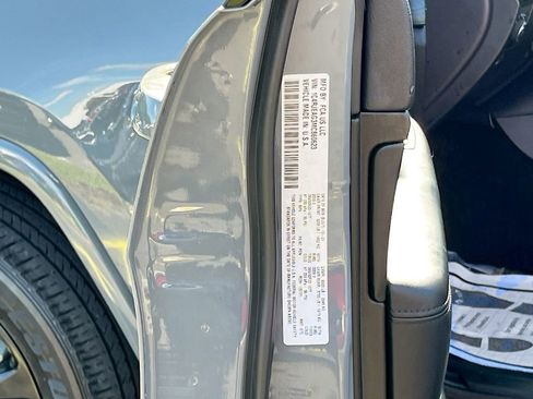 Used 2021 Jeep Grand Cherokee Laredo X image 20