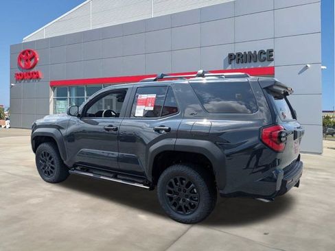 New 2026 Toyota 4Runner SR5 AWD/4WD image 9