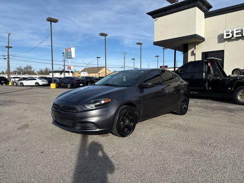 Used 2016 Dodge Dart SXT image 2