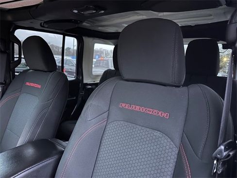 Used 2019 Jeep Wrangler Unlimited Rubicon image 16