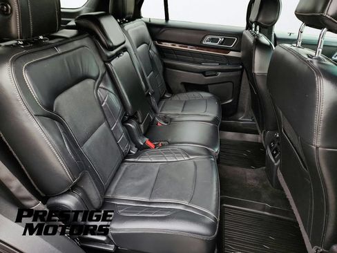 Used 2016 Ford Explorer Platinum AWD/4WD image 12