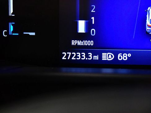 Used 2025 Ford Escape Active AWD/4WD image 18