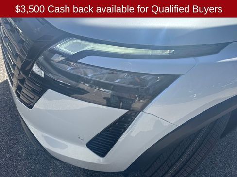 New 2026 Nissan Pathfinder Platinum image 35