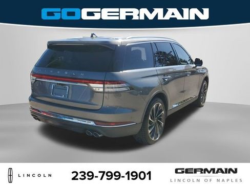 Used 2021 Lincoln Aviator Reserve w/ Equipment Group 202A image 7