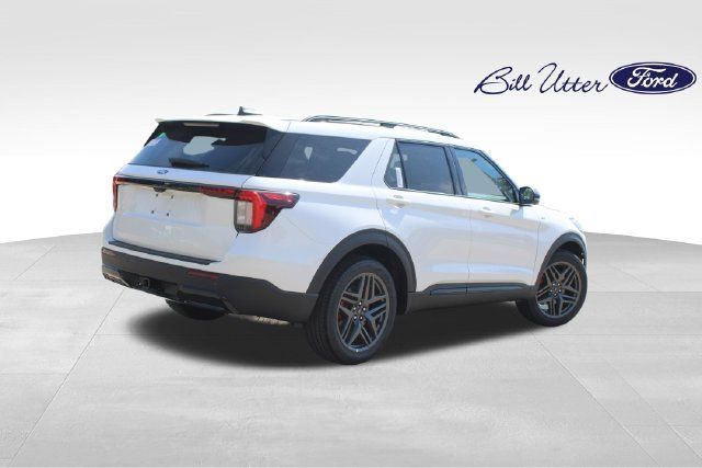 New 2027 Ford Explorer ST-Line w/ Premium Package RWD image 3