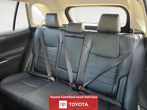 Certified 2021 Toyota RAV4 XLE Premium AWD/4WD image 15