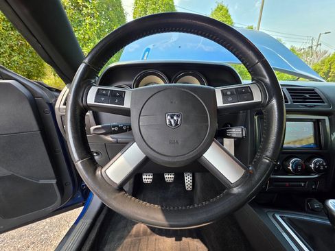 Used 2010 Dodge Challenger R/T image 17