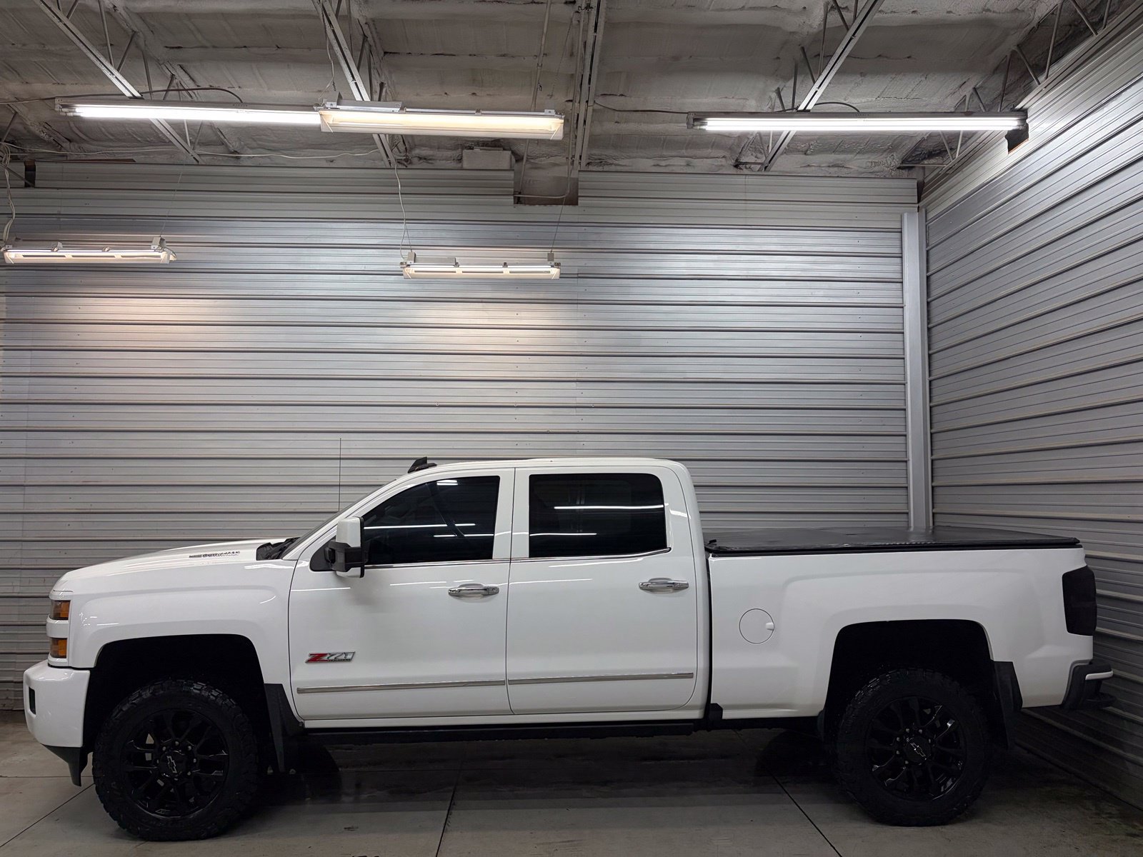 Used 2016 Chevrolet Silverado 2500 LTZ w/ Duramax Plus Package AWD/4WD image 6