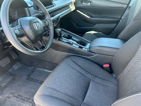 Used 2025 Honda Accord LX image 21