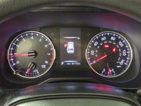 Used 2020 Toyota RAV4 LE image 64