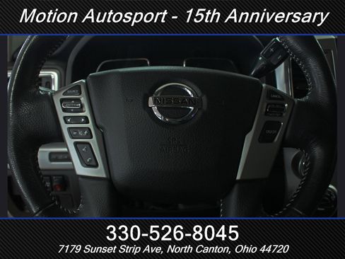 Used 2019 Nissan Titan SV image 18