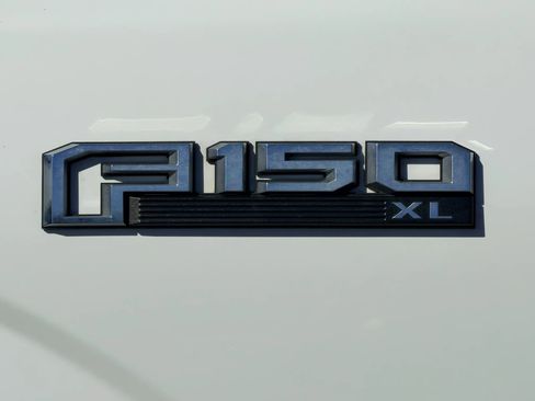 Used 2017 Ford F150 XL w/ Equipment Group 101A Mid image 4