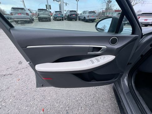 Used 2023 Hyundai Sonata SEL w/ Convenience Package image 13