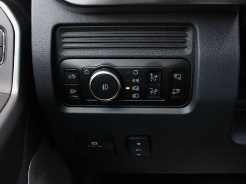 New 2026 Ford F250 Lariat w/ Black Appearance Package AWD/4WD image 9