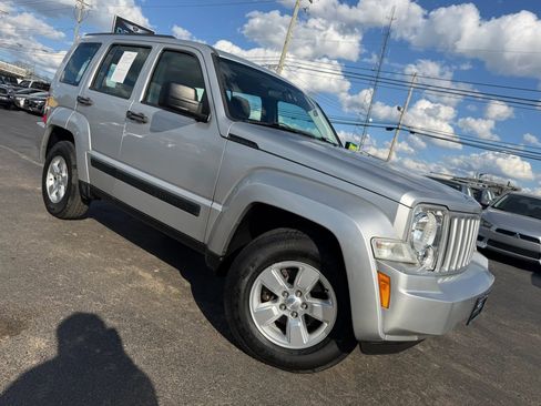 Used 2011 Jeep Liberty Sport AWD/4WD image 47