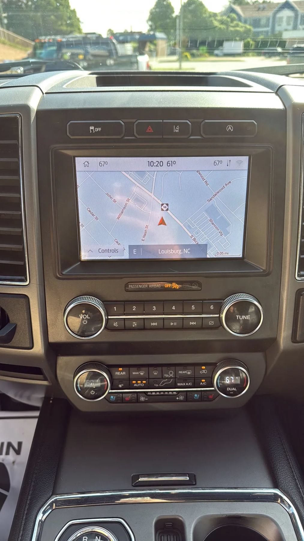 Used 2020 Ford Expedition XLT w/ Equipment Group 202A RWD image 20