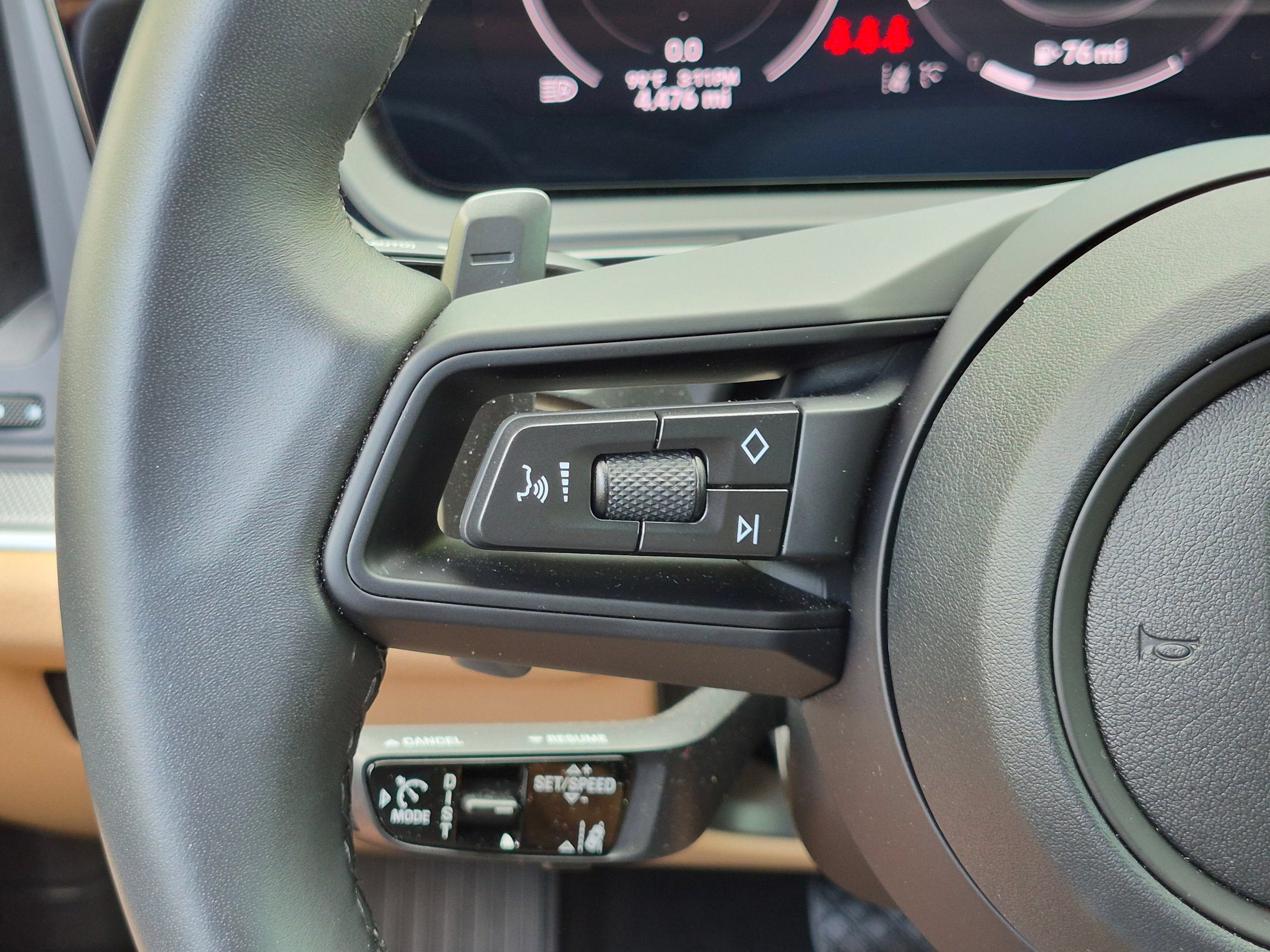 Certified 2026 Porsche Cayenne AWD/4WD image 9