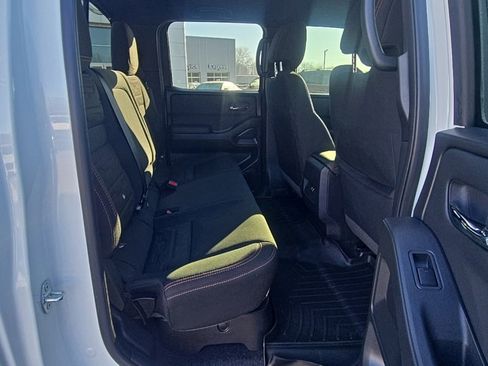 Used 2024 Nissan Frontier PRO-4X w/ Technology Package image 29