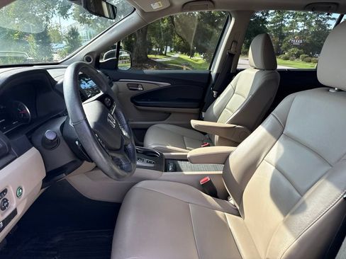Used 2021 Honda Pilot EX-L image 11