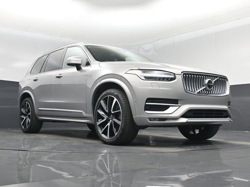 Used 2023 Volvo XC90 B6 Plus w/ Protection Package AWD/4WD image 32