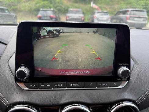 Used 2024 Nissan Sentra SV FWD image 18